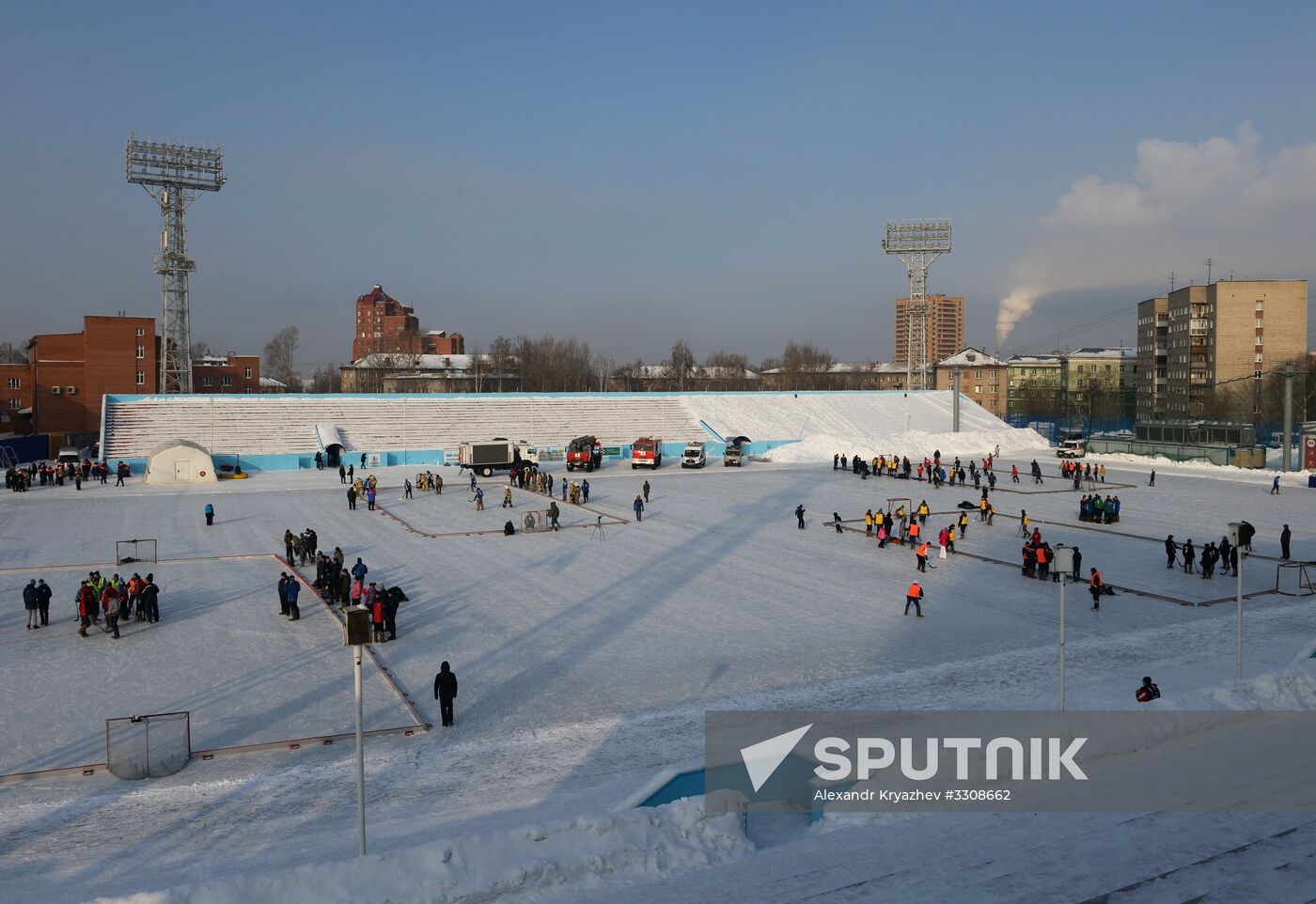 Felt-boot ice hockey tournament among rescuers