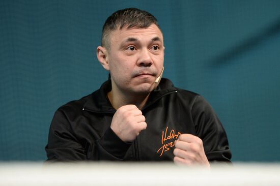 Boxing master class by Mike Tyson and Kostya Tszyu