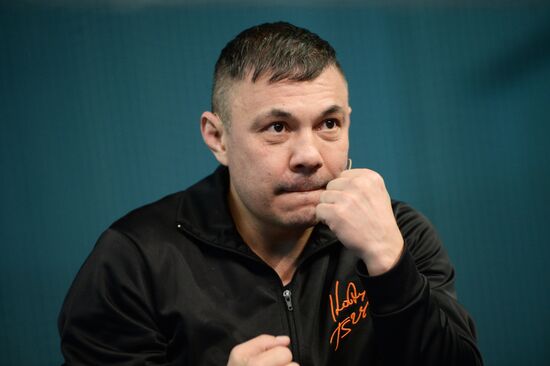 Boxing master class by Mike Tyson and Kostya Tszyu