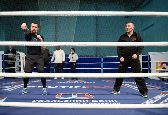 Boxing master class by Mike Tyson and Kostya Tszyu