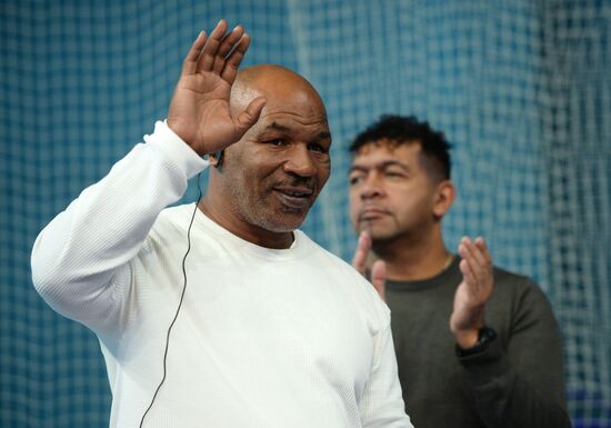Boxing master class by Mike Tyson and Kostya Tszyu