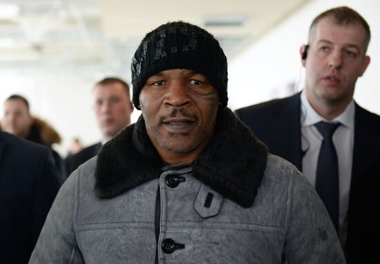 Boxing master class by Mike Tyson and Kostya Tszyu