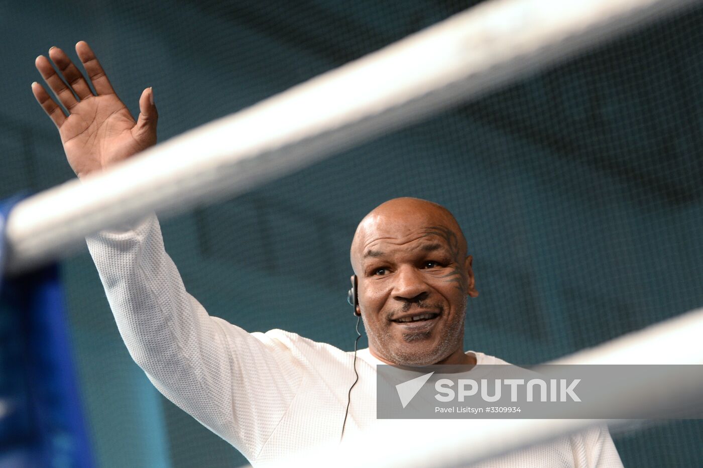 Boxing master class by Mike Tyson and Kostya Tszyu