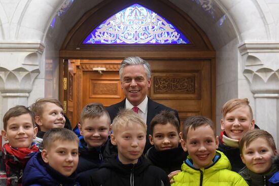 US Ambassador to Russia Jon Huntsman visits Kazan