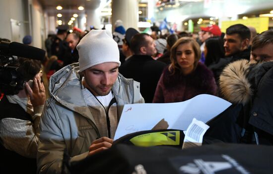 Russian 2018 Olympians are welcomed home