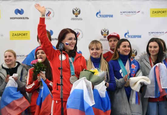 Russian 2018 Olympians are welcomed home