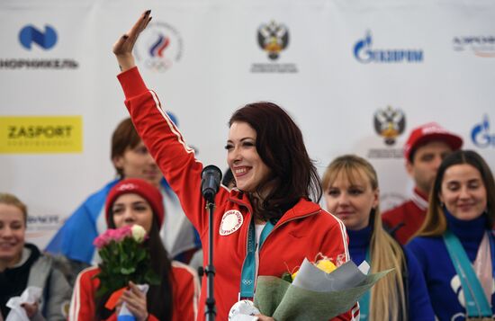 Russian 2018 Olympians are welcomed home