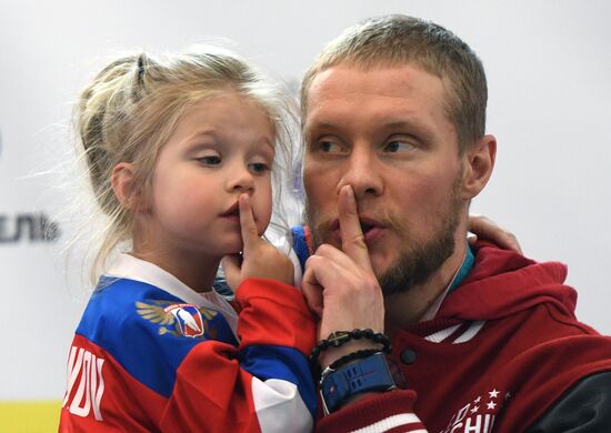 Russian 2018 Olympians are welcomed home