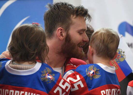 Russian 2018 Olympians are welcomed home