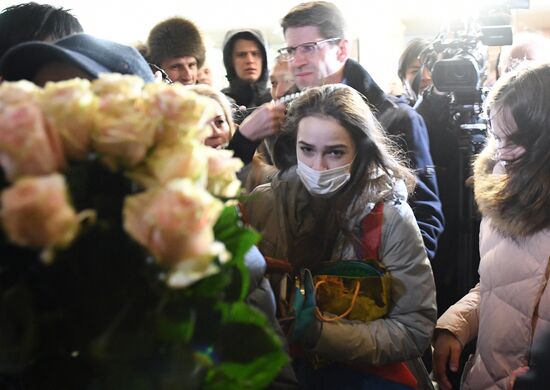 Russian 2018 Olympians are welcomed home