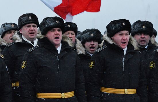Hoisting Guards Navy Flag aboard guided missile cruiser Varyag