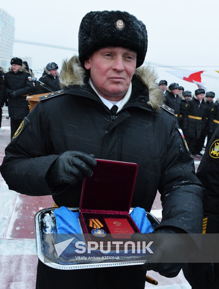 Hoisting Guards Navy Flag aboard guided missile cruiser Varyag