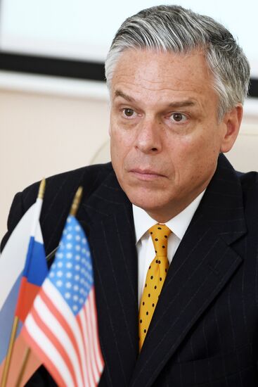 US Ambassador to Russia Jon Huntsman visits Kazan