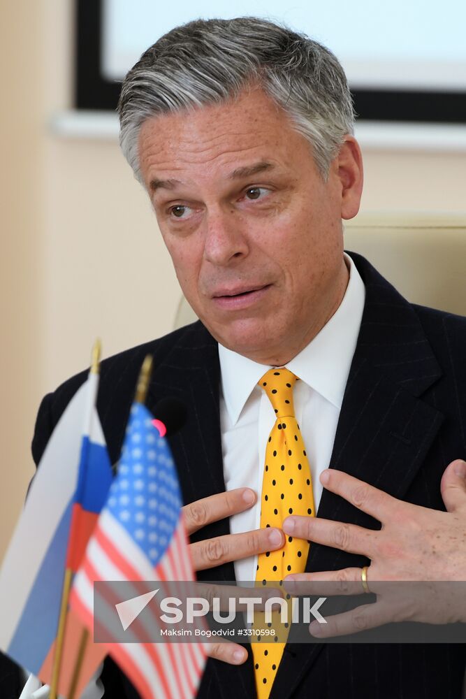 US Ambassador to Russia Jon Huntsman visits Kazan