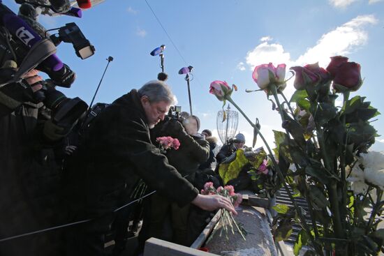 Flowers at site where Boris Nemtsov was assassinated