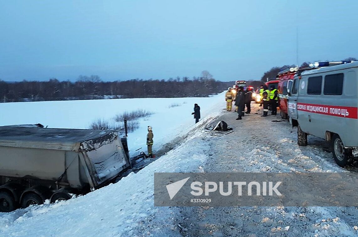 Minibus gets into road accident in Bashkiria