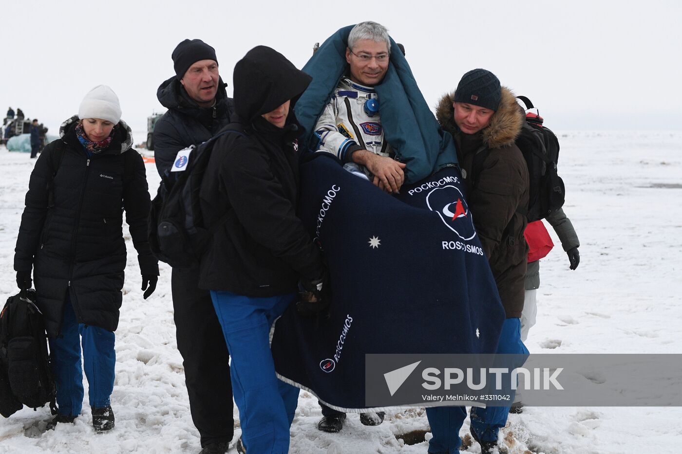 Soyuz MS-06 manned capsule lands in Kazakhstan