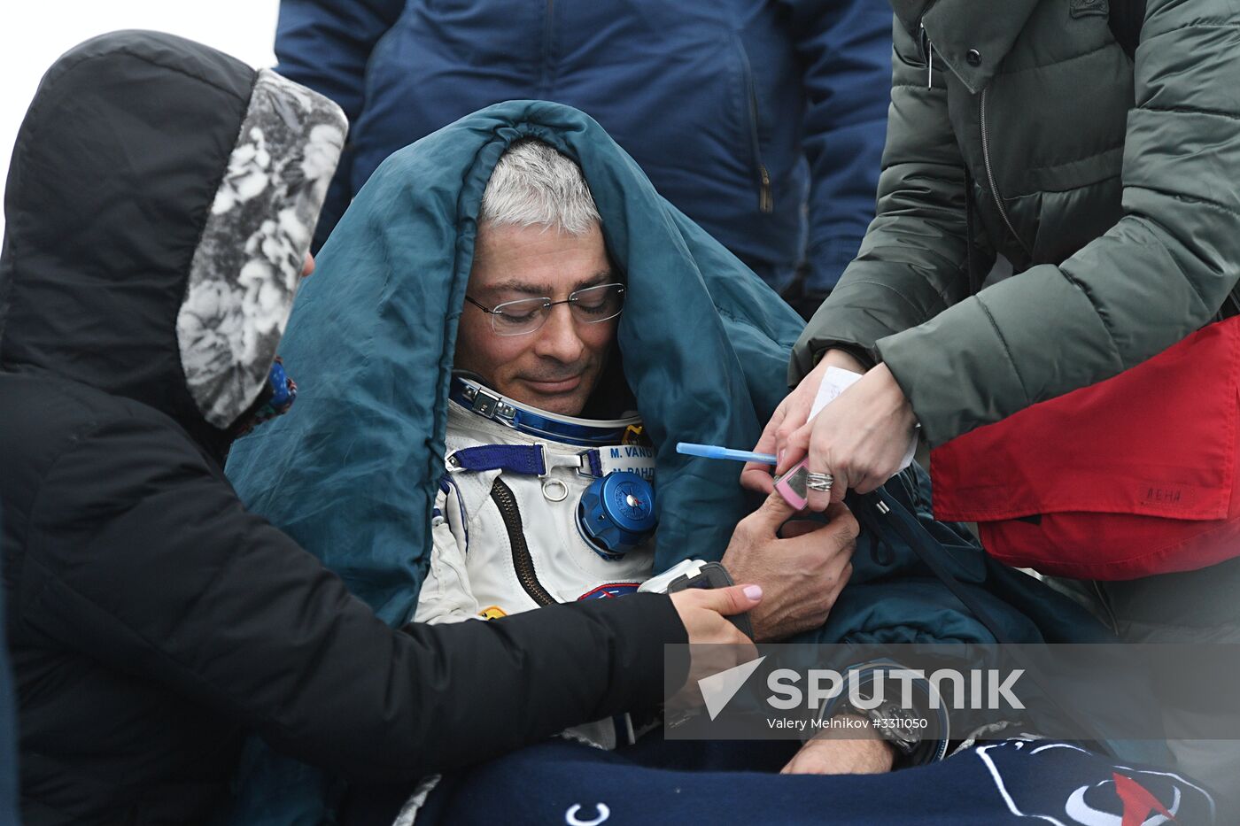 Soyuz MS-06 manned capsule lands in Kazakhstan