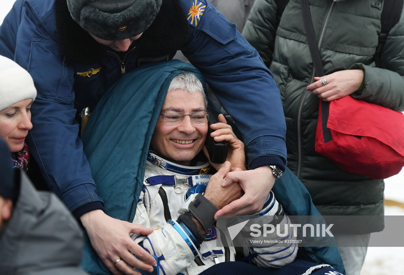 Soyuz MS-06 manned capsule lands in Kazakhstan