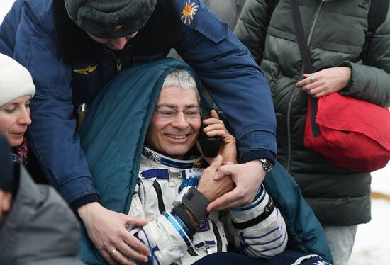 Soyuz MS-06 manned capsule lands in Kazakhstan