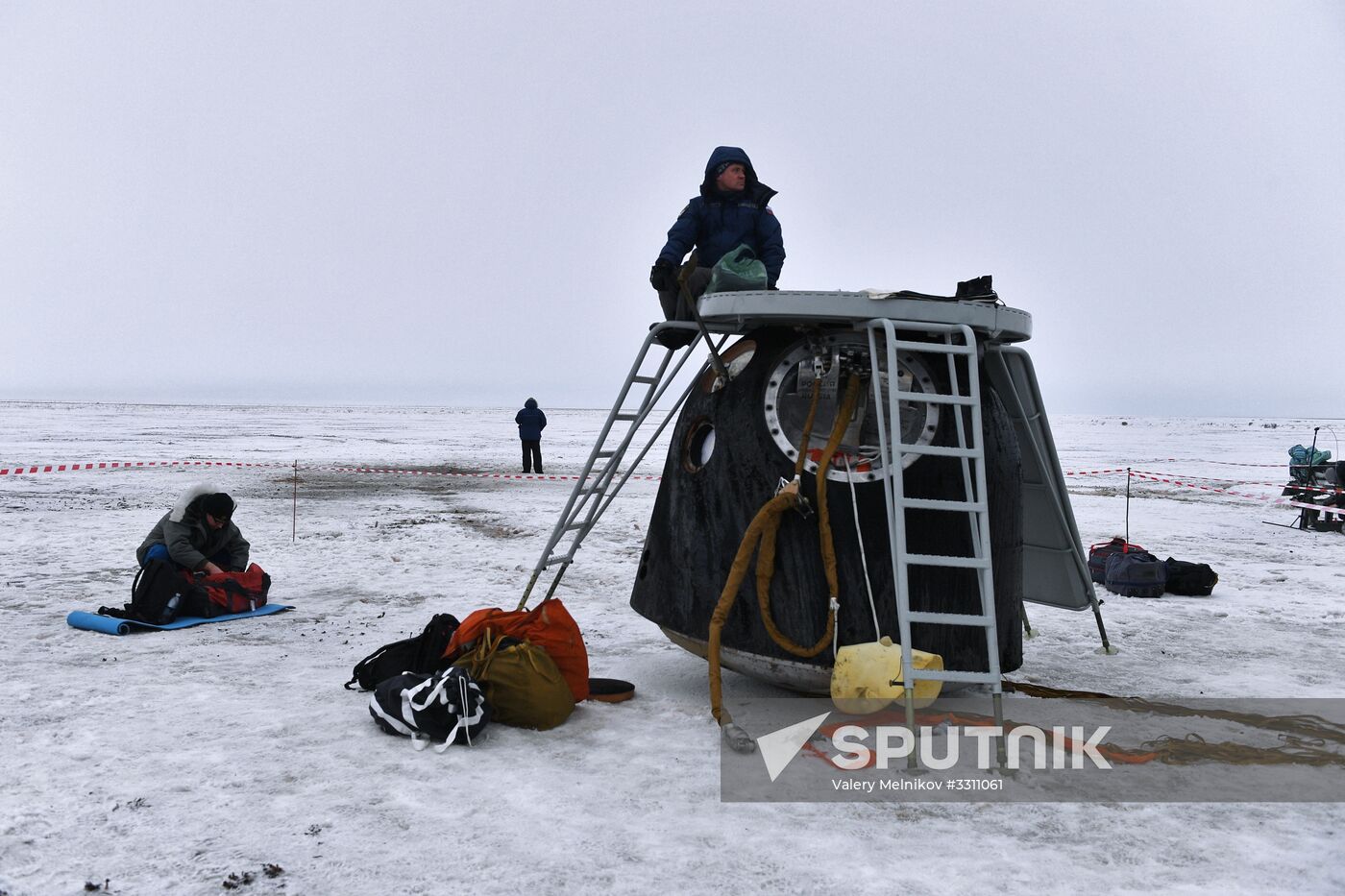 Soyuz MS-06 manned capsule lands in Kazakhstan