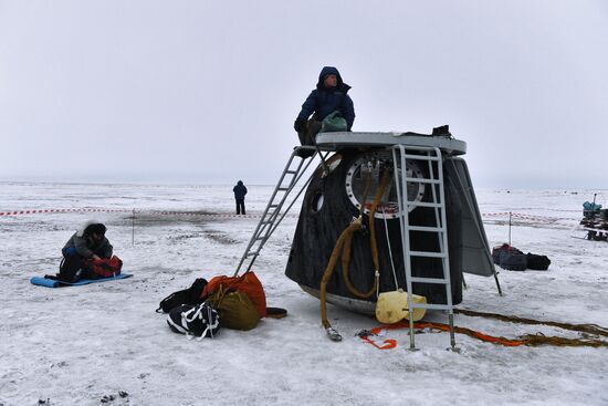 Soyuz MS-06 manned capsule lands in Kazakhstan