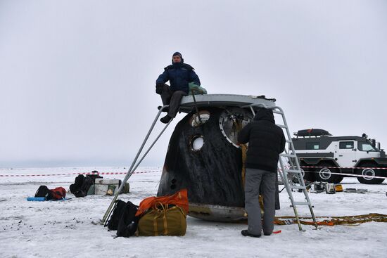 Soyuz MS-06 manned capsule lands in Kazakhstan