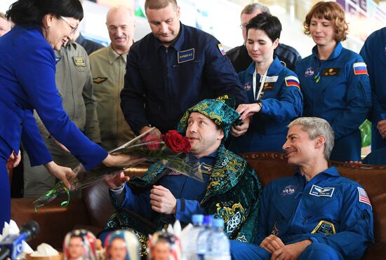 Soyuz MS-06 manned capsule lands in Kazakhstan