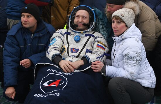 Soyuz MS-06 manned capsule lands in Kazakhstan