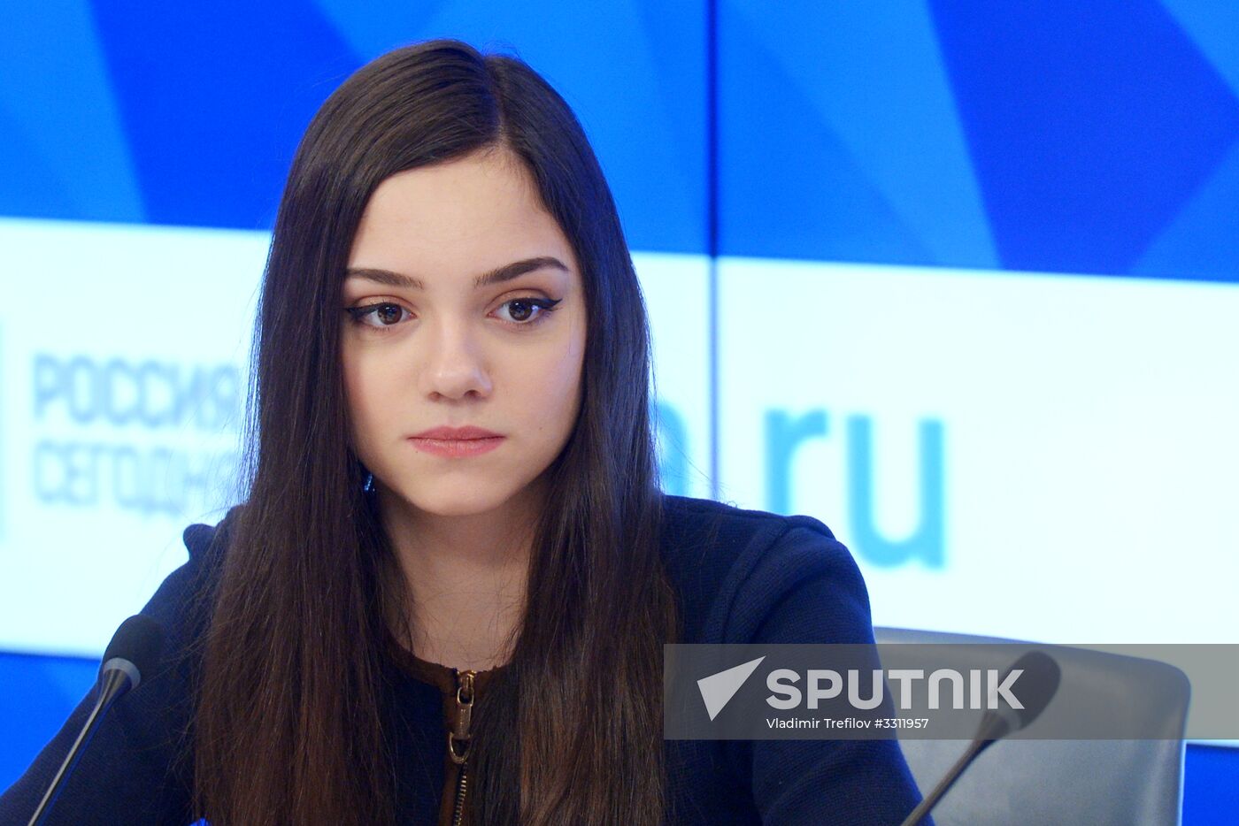 Russian Figure Skating Federation gives news conference