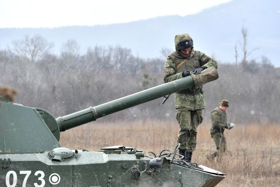 Exercises of air-landing troops in Krasnodar Territory