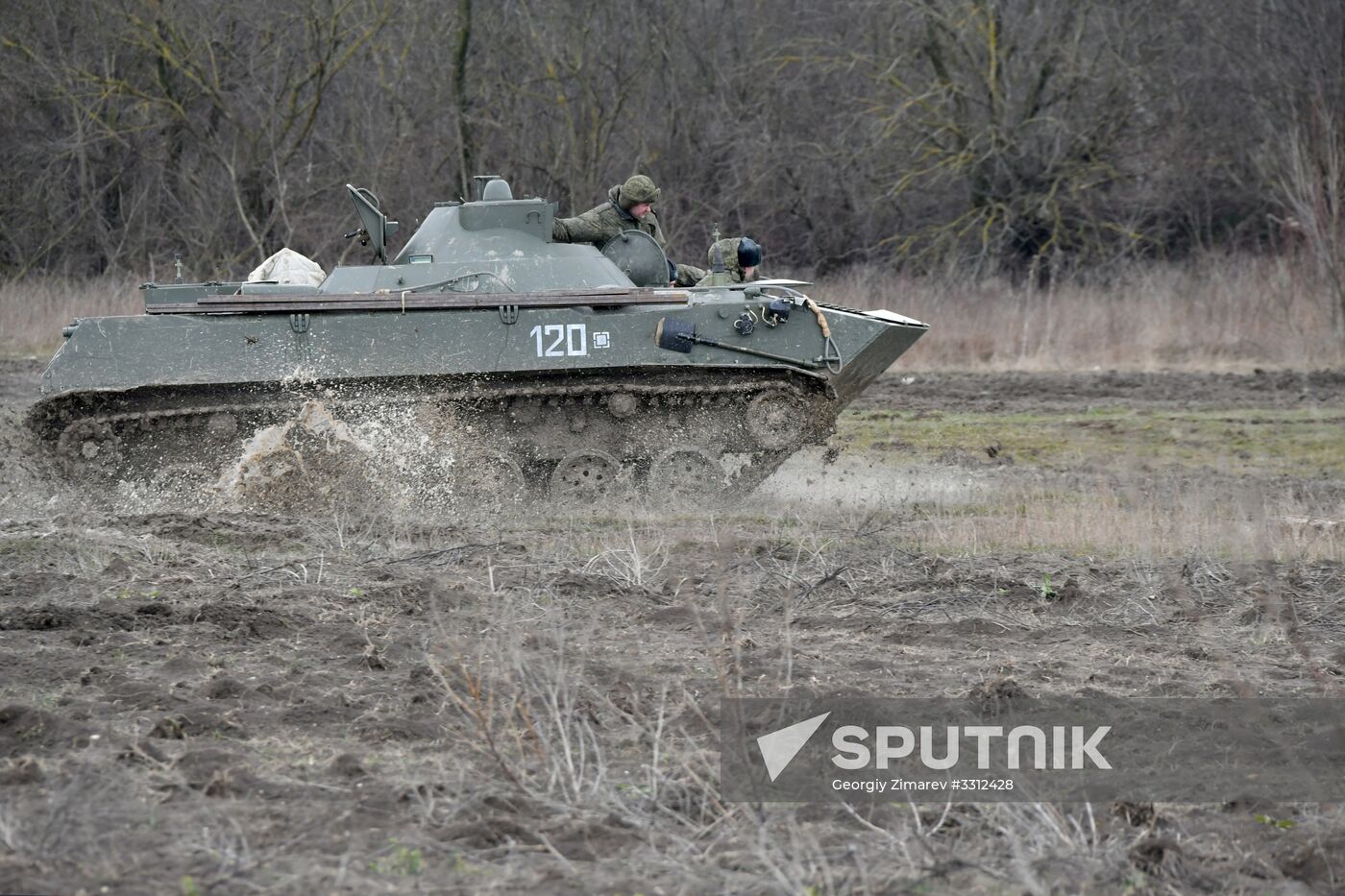 Exercises of air-landing troops in Krasnodar Territory
