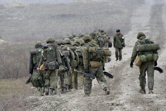 Exercises of air-landing troops in Krasnodar Territory