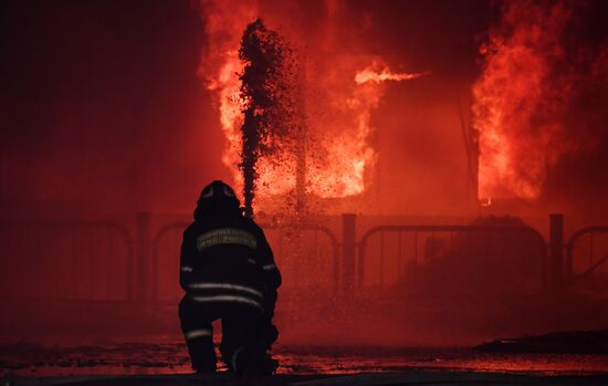 Fire on river cruise boat in Moscow