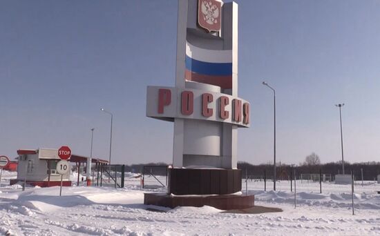 Russia and Ukraine exchange detained border guards
