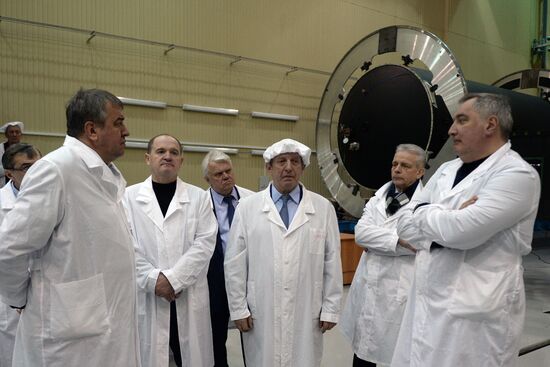 Deputy Prime Minister Rogozin visits Polyot production company