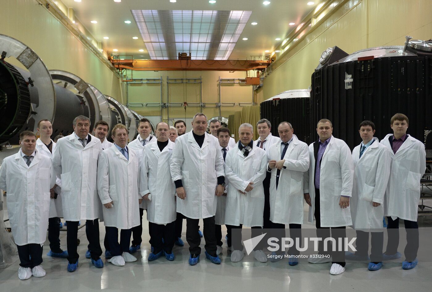 Deputy Prime Minister Rogozin visits Polyot production company