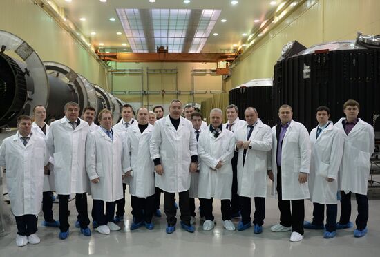 Deputy Prime Minister Rogozin visits Polyot production company