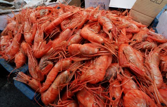 Food market in Vladivostok
