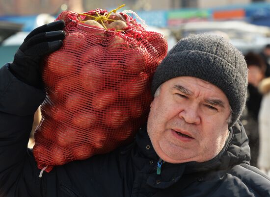 Food market in Vladivostok