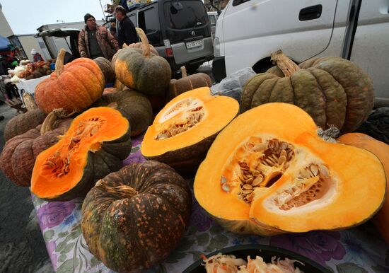 Food market in Vladivostok