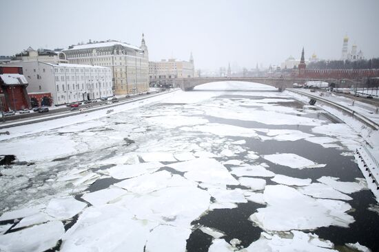 Snowfall in Moscow