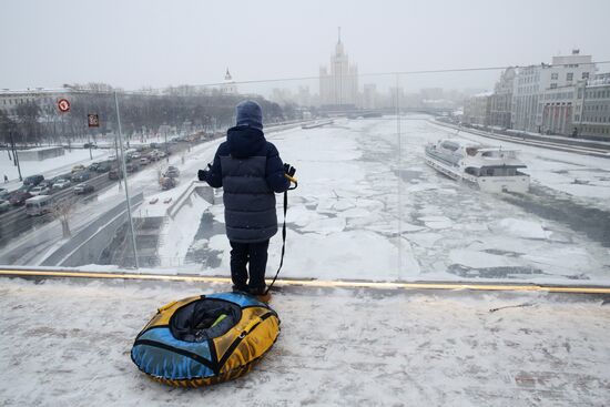 Snowfall in Moscow