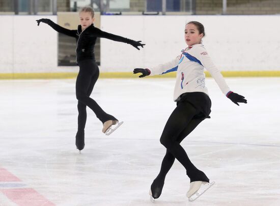 Figure skater Alina Zagitova during training
