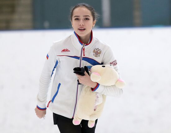 Figure skater Alina Zagitova during training