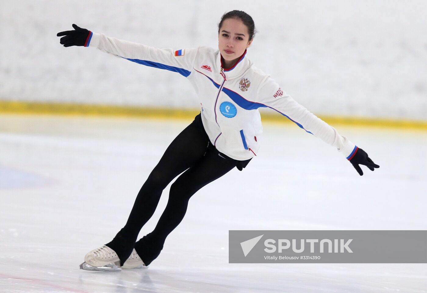 Figure skater Alina Zagitova during training