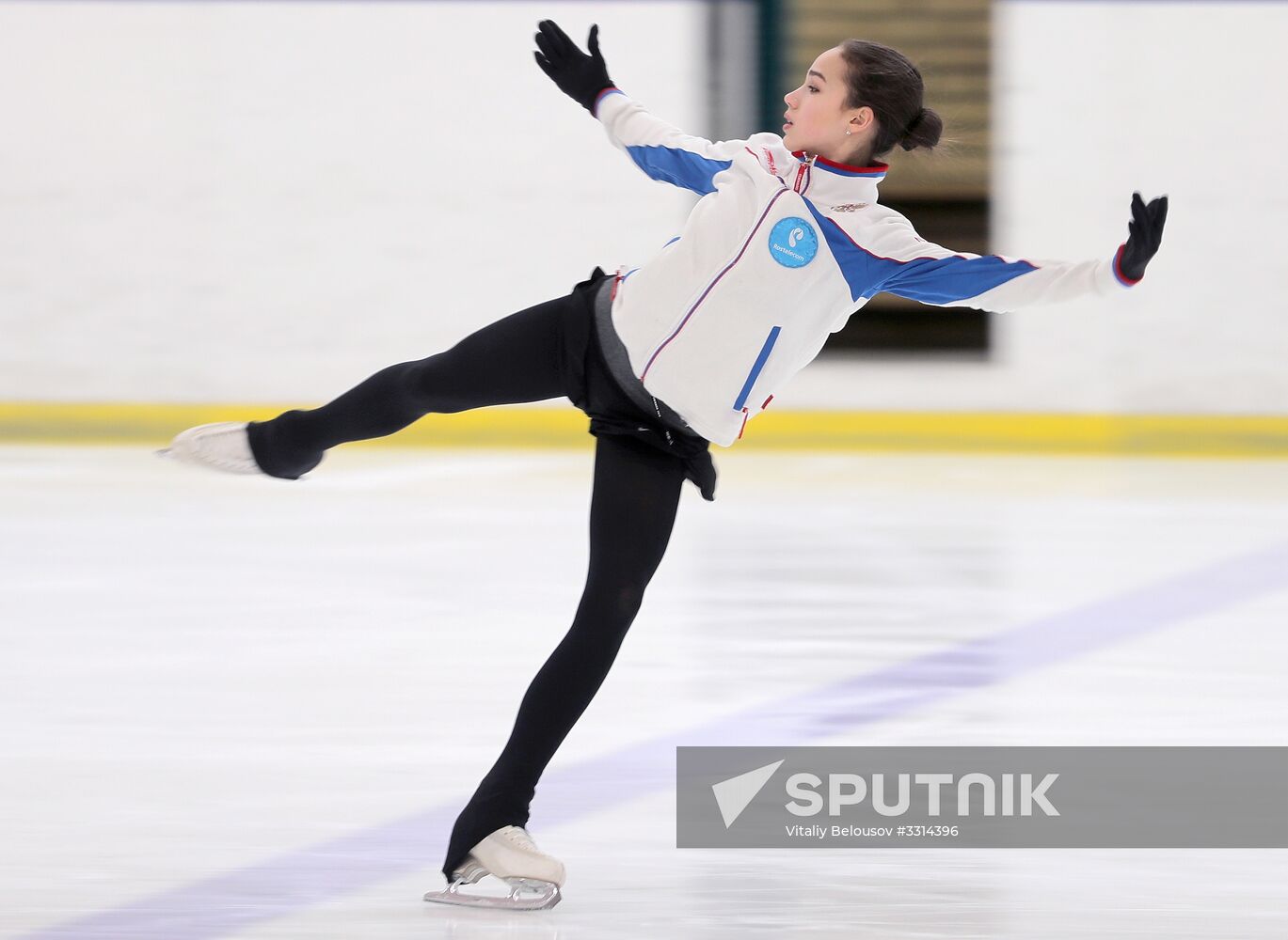 Figure skater Alina Zagitova during training