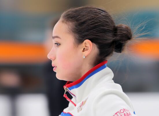 Figure skater Alina Zagitova during training