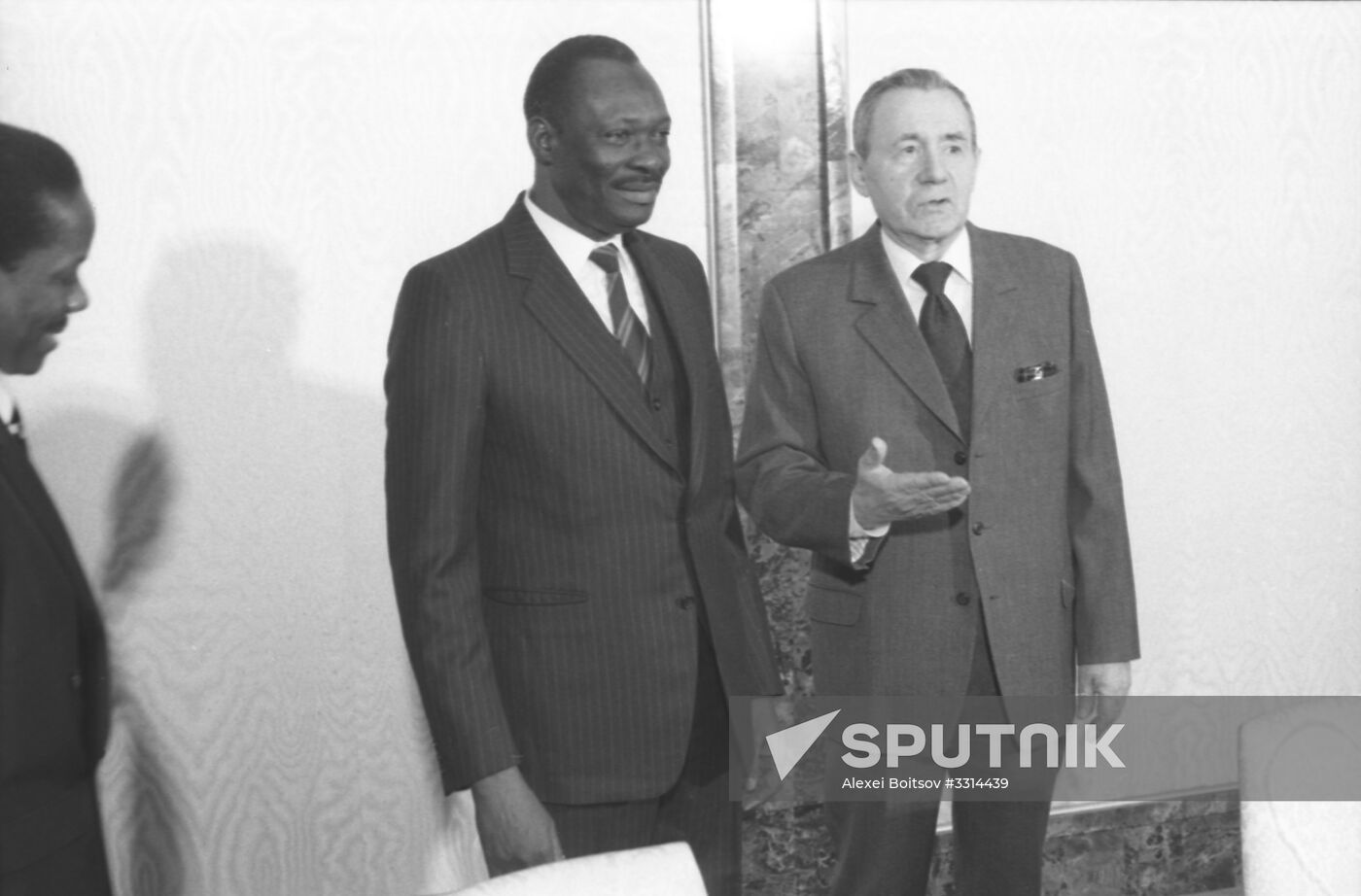 Mali's President Moussa Traore visits USSR