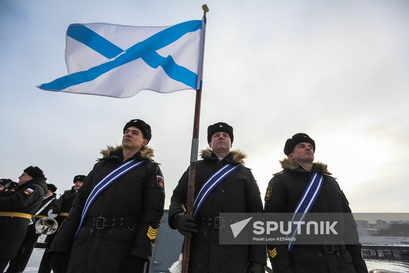 Meeting large landing ship 'Alexander Otrakovsky' in port of Murmansk
